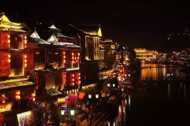 厲害了！觸摸屏公司的現代 loft辦公空間